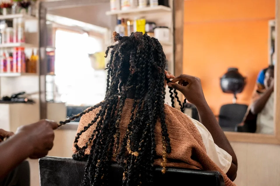 Interlocks style inspiration from the Bamba website